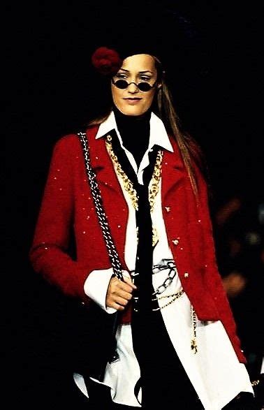 Yasmin Le Bon Walked For Chanel Runway Show Paris 1993 Mademoiselle