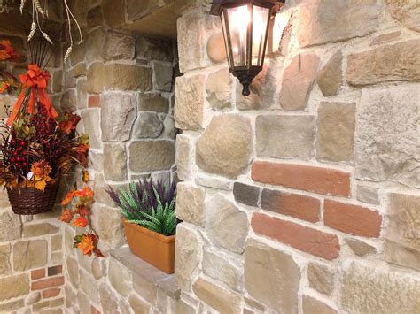 Wir bieten sandstein verblender in die sandsteinplatten, schichtung, bruchstein und trockenmauer. Verblender Mix Toscana 774 (Naturstein Baumaterial)