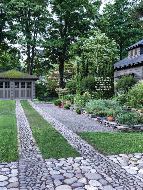 The Art Of The Garden From Better Homes And Gardens July 2018 Read