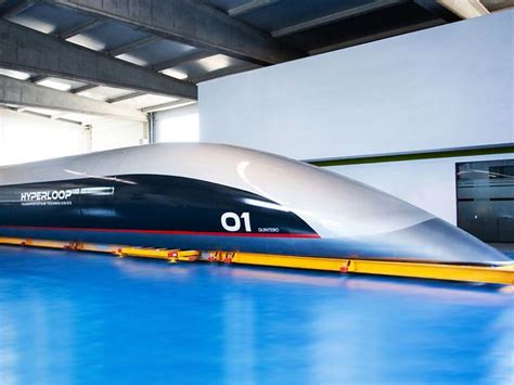 Hyperloop Tt Dévoile Sa Première Capsule De Transport à Très Grande