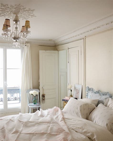 30 Romantic French Bedroom Decor
