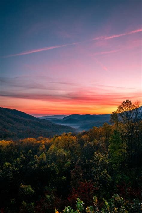 A Breathtaking Monday Sunrise In The Smoky Mountains Beautiful