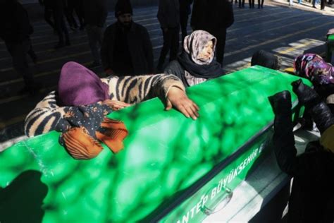 Turkey Sees At A Time Funerals For Quake Victims The Daily