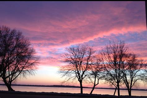 Beautiful Sunrise Over Lake Monona Madison Wi Monona Beautiful