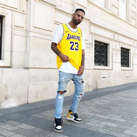 Even after striking out on kawhi in free agency, the lakers are still contenders for the 2020 nba championship. 3 ... @champaris75 | Men fashion casual outfits, Stylish ...