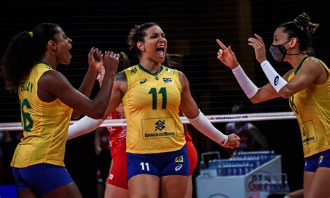Tandara alves caixeta (born brasilia, 30 october 1988) is a brazilian professional volleyball player. Melhor do Vôlei - tandara caixeta