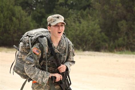 Imcom Best Warrior Competition Enters Third Day Article The United