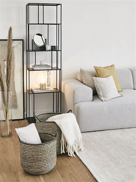 Qualunque tipo di diario utilizzi per iniziare, esistono diversi metodi per arricchirlo e personalizzarlo. Come decorare il salotto per renderlo accogliente - Un ...