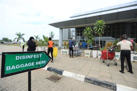 Nigeria Restarts Domestic Flights Amid Easing Coronavirus Restrictions
