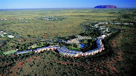 Uluru Flights Help Indigenous Resort Turn The Financial Corner