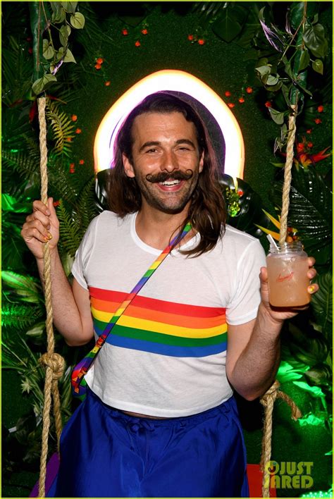 Queer Eyes Jonathan Van Ness Reveals Hes Hiv Positive Photo 4356570