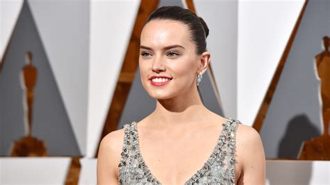 Star Wars Actress Daisy Ridley To Body Shamer I Will Not Apologize