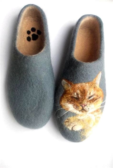 Womens Felt Slippers Cat Painted Shoes By Shimafiberart On Etsy Cat
