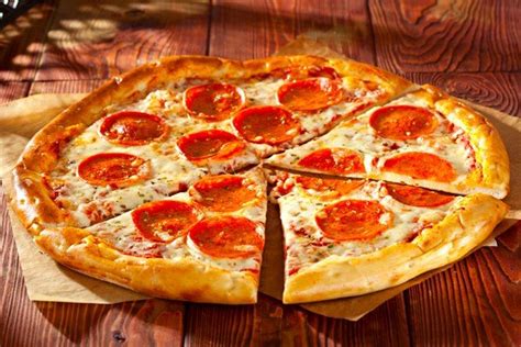 Пицца Пепперони на дрожжевом тесте рецепт с фото — Вкусору