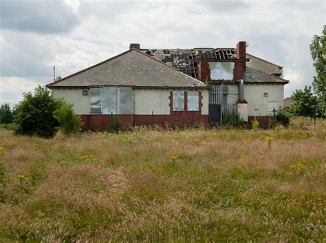 He is a former world champion and former masters champion. Dinnington, South Yorkshire by StuartBingham.deviantart ...