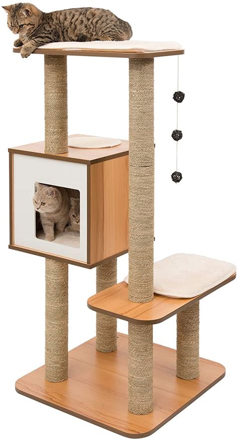 The 9 Best Cat Trees For Large Cats In 2021