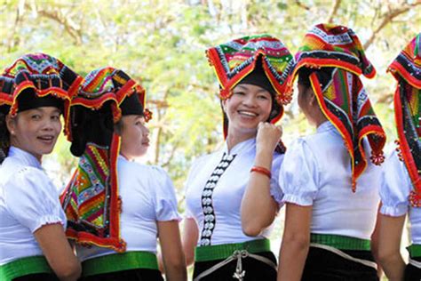 Major ethnic groups in sarawak. A Mosaic of Ethnicities - Vietnam Vacation