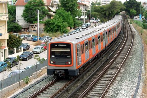 Η γραμμή 4 του μετρό χαρακτηρίζεται από πολλούς η ναυαρχίδα των δημοσιών έργων για τη νέα δεκαετία που ξεκίνησε. Line 1 (Athens Metro) - Wikipedia