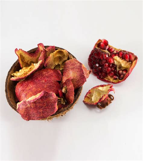 12 Promising Benefits Of Pomegranate Peel For Skin Hair And Health