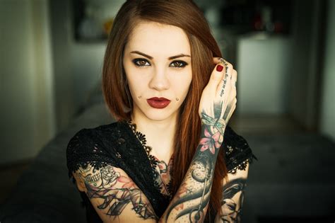 Tattoo Red Nails Looking At Viewer Piercing Brunette Brown Eyes