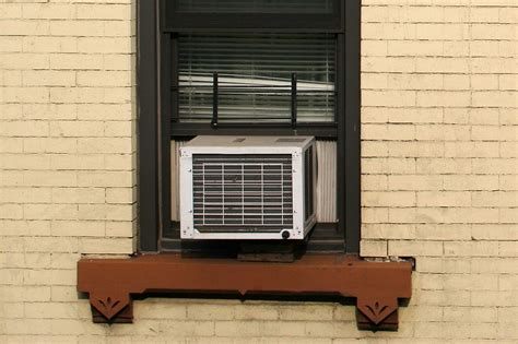 The Best Window Air Conditioners According To Experts