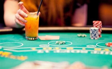 las vegas casinos put brakes   drinks  gamblers