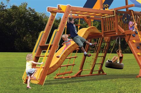Deluxe Monkey Bars Superior Play Systems®