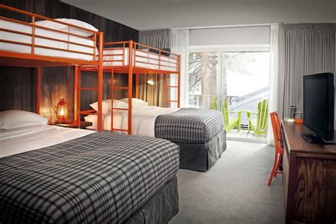 A queen bed on top and a queen bed on the bottom, which is perfect for older kids sharing a room or for a spare room. There's a Bunk Bed in Your Luxury Hotel - WSJ