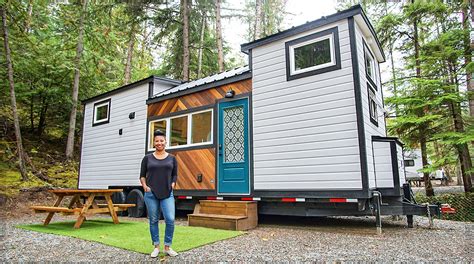 Womans Modern Tiny House Is Super Spacious Functional And Can Sleep 9