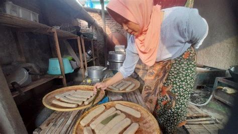 Mengenal Kuliner Bontot Ikan Payus Khas Domas Kabupaten Serang