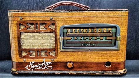 Kickass Tube Amps Made From Vintage Radios Square Amps Matt Richards