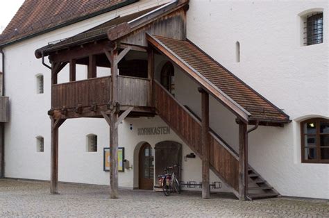 Stefan mross überrascht einen ahnungslosen fan, den pizzabäcker hansi. Ensembleschutz - Bauen im Ensemble — Initiative Architektur