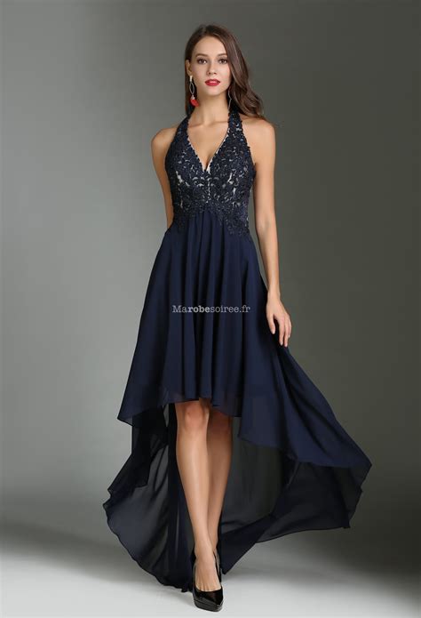 Une grande sélection de robes de soirée longues bleues sont allant de robe azur clair à une magnifique robe. Robe de soirée bleu nuit dentelle asymétrique