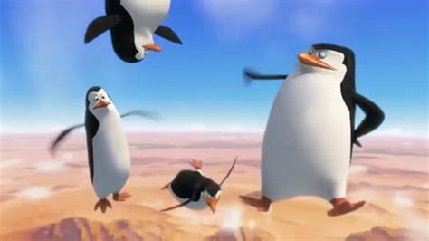 Os Pinguins De Madagascar O Filme Cena Do Salto No Avião Youtube