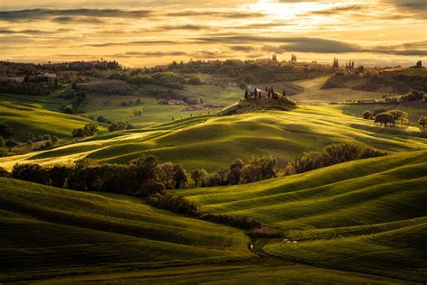 Green Italy Sunset Moon Tuscany Trees Field Hills Clouds