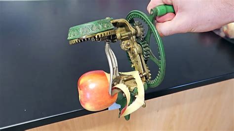 3 Vintage Apple Peelersslicercorer Youtube