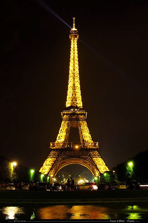 Paris tour eiffel nuit stock illustrations images vectors. la Tour Eiffel vue de jour et de nuit à Paris