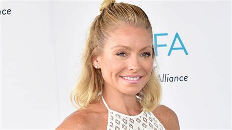 Kelly Ripa Says She Would Consider A Female Co Host For Live