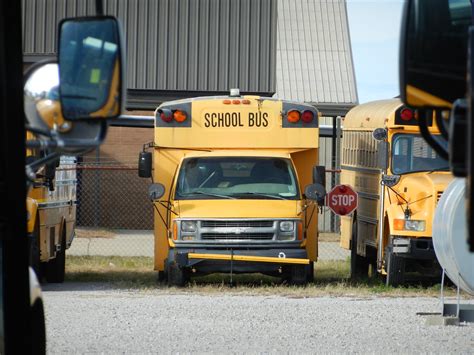 Osceola School District 3 13 9 3 Bus Lot Osceola Ar Flickr