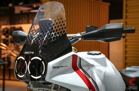 EICMA Ducati Scrambler DesertX SCR 62 Supermoto Concepten MaxxMoto