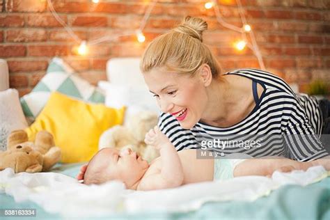 Maya Mother With Baby Photos And Premium High Res Pictures Getty Images