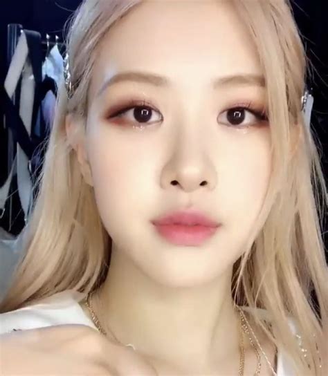 Shared By 맨디 Find Images And Videos About Kpop Rose And Blackpink On