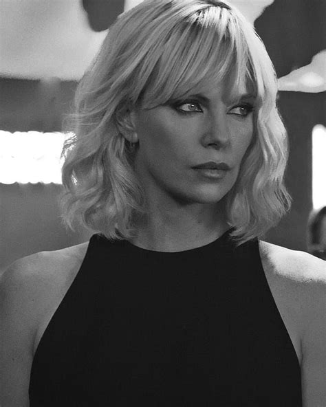 0 registered users and 14 guests. Pin by Emma Emma on Moda | Charlize theron hair, Atomic ...