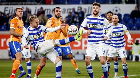 Comstats bietet umfangreiche statistiken und zusatzfunktionen zum beliebten fußballmanager comunio 2. Bundesliga | Abstiegskampf in Liga zwei: Siege für den ...