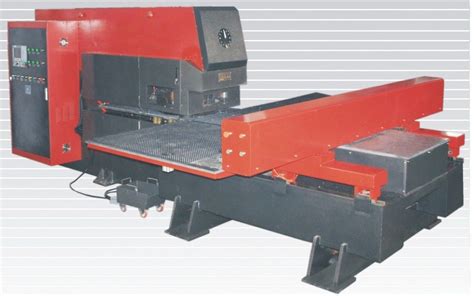 Professional Metal Sheet Automatic Cnc Punching Machine 2500mm × 1250mm