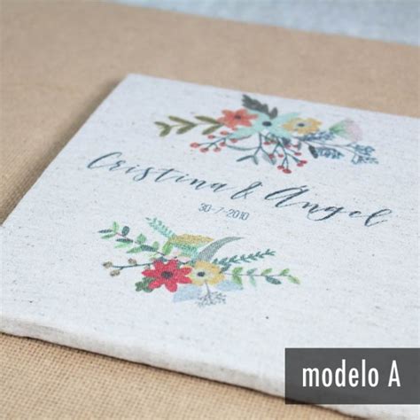 Libro de firmas formato 30x30cm con tapas rígidas y 40 hojas interiores; Libro de firmas boda personalizado A3 | Una Boda Original