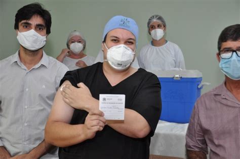 Campinas começará vacinação a partir de 45 anos com doenças prévias (foto: Guaçuí inicia vacinação contra a Covid-19