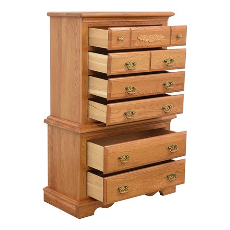 It is practical and functional and will help you keep your clothes well organised. 60% OFF - Tall Six Drawer Dresser / Storage