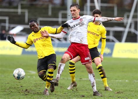 Wir vergessen mateu morey natürlich nicht, said favre zunächst und unternahm dann einen fairs exkurs in die verletzungshistorie des jungen. Advent, Advent der Acker brennt