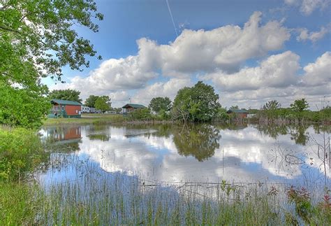 With 280 acres of space to enjoy, this coastal virginia rv campground makes it easy to create lifetime memories. Thousand Trails - Lake Conroe | BookYourSite